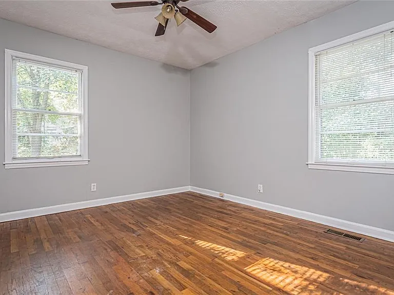 850 Red Barn Rd — Photo 22
