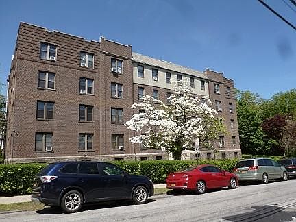 1st image of 101 Elm Ave APT 2C