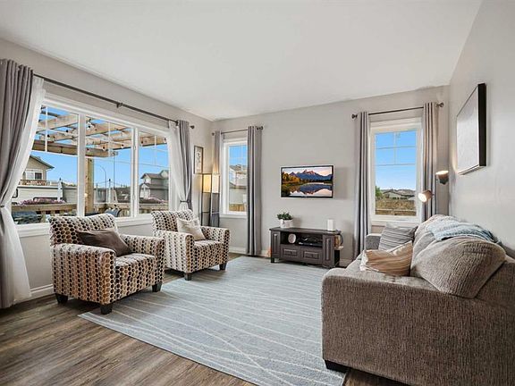2nd image of 217 E Augustus Way