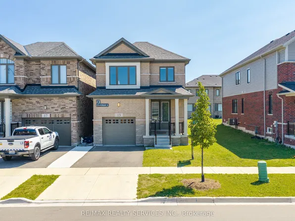13 Steadman St S, Cambridge, ON N1S 0C7