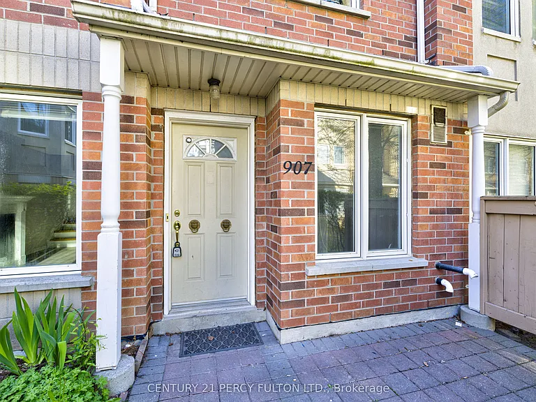 28 Rosebank Dr #907 — Photo 4