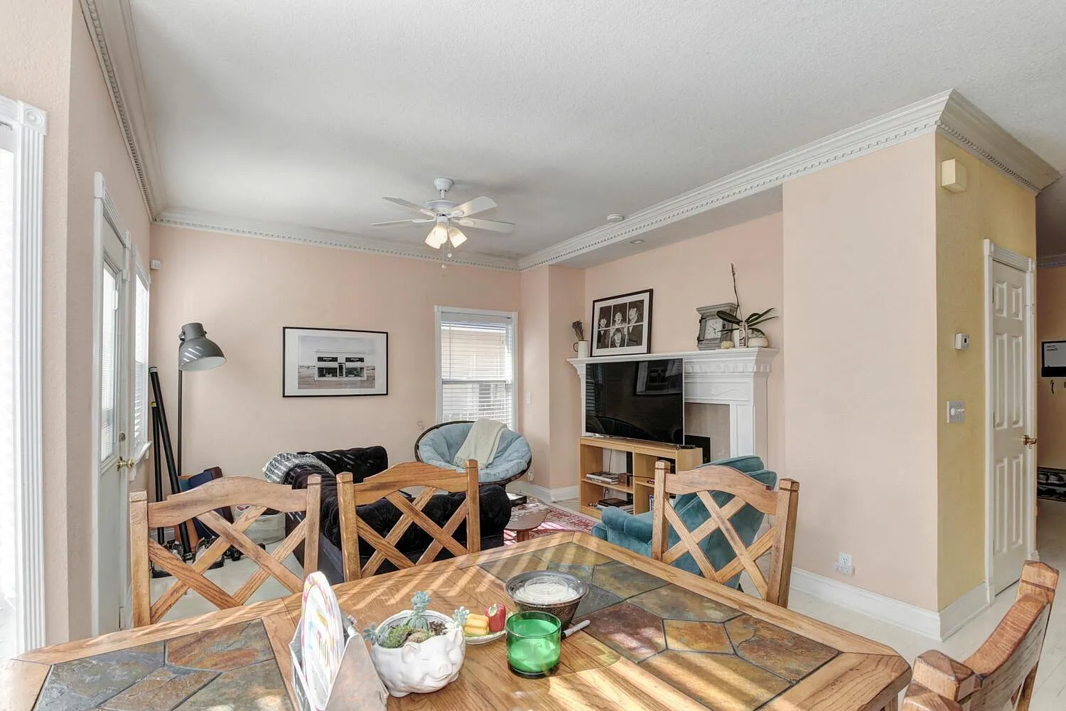 5 bed, 1800 sqft, $4,000 — Photo 4