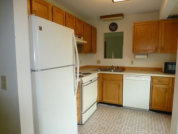 5th image of 87 Dunvegan Woods Drive #87