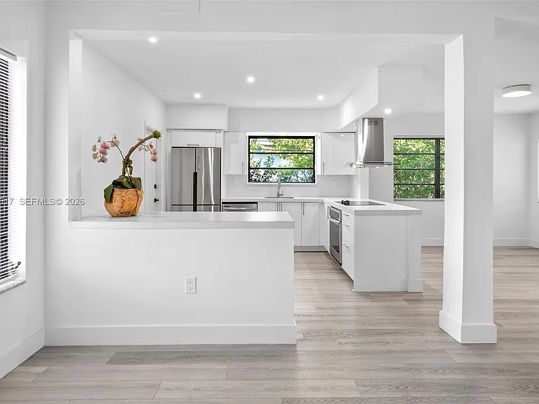 7525 Adventure Ave — Photo 4
