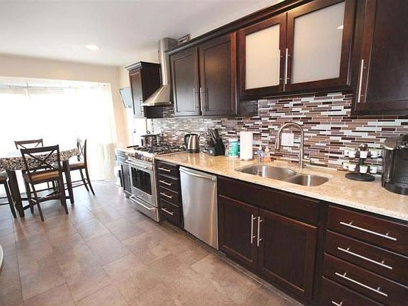 5th image of 45 Kingsbridge Ave