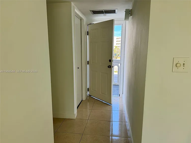 2855 Leonard Dr #H202 — Photo 14