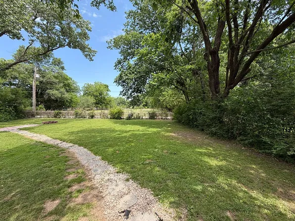 501 W Creek Dr, Okmulgee, OK 74447
