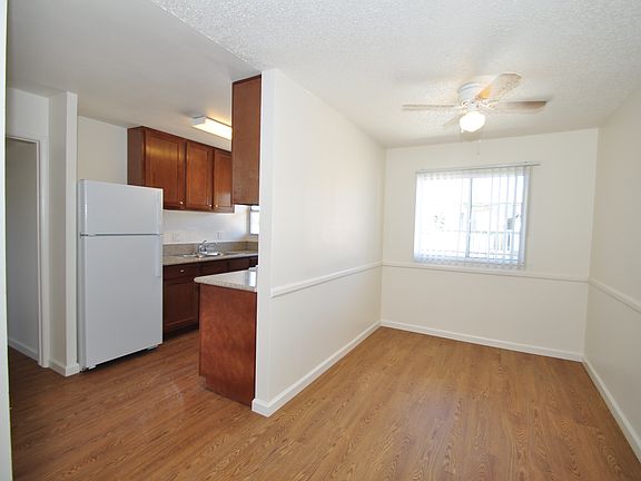 4th image of 8537 Glenhaven St APT H