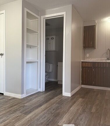 3rd image of 710 East Ave #G5