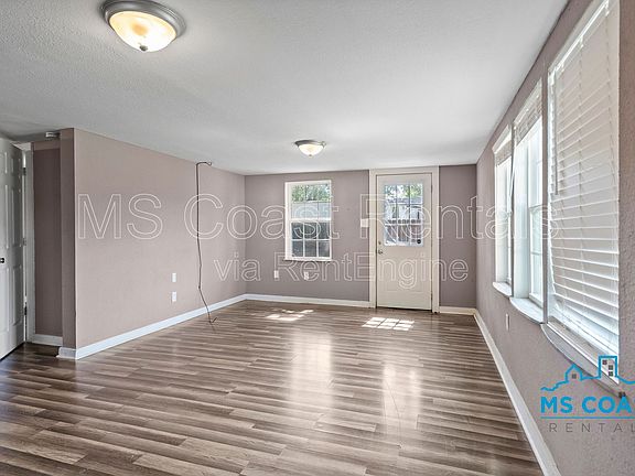5th image of 2538 Bryn Mawr Ave