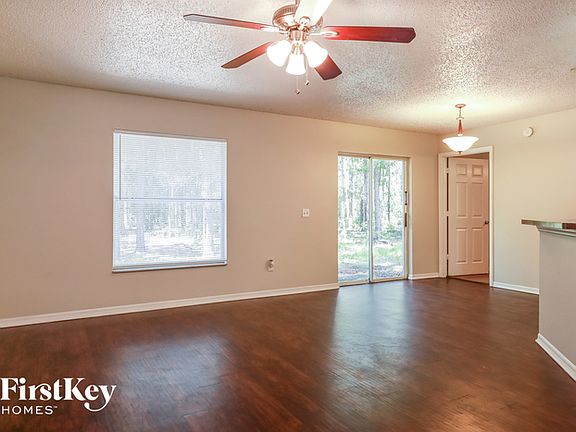 4th image of 14856 SE 25th Pl
