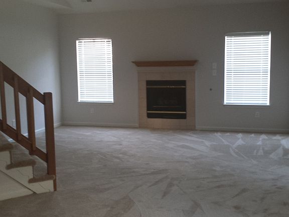 2nd image of 202 Hamlet Ct