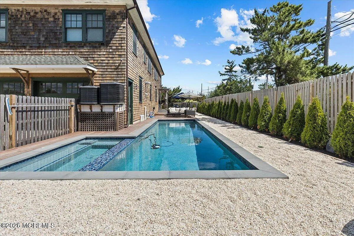 6 bed, 4.5 bath, $16,000 — Photo 4