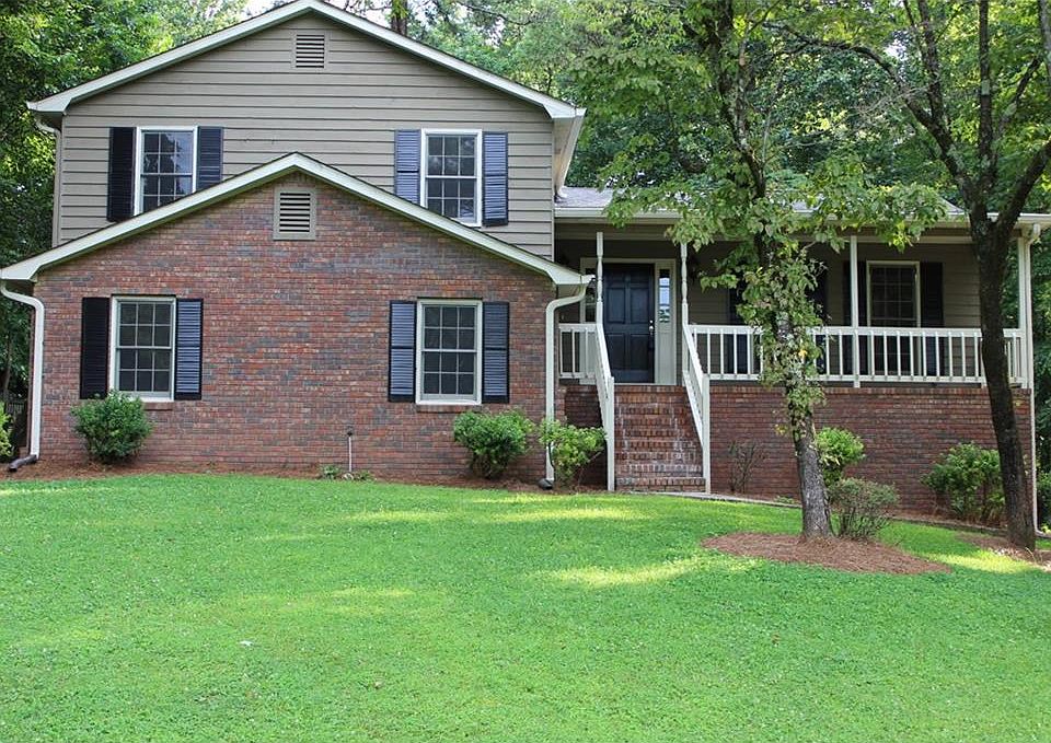 1st image of 704 Fairfax Ct