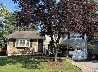 12 Windsor Pl, Nutley, NJ 07110