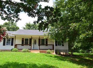 15 Baggott Rd, Inman, SC 29349