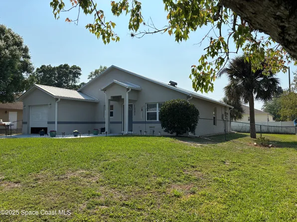 1221 Seahouse St, Sebastian, FL 32958