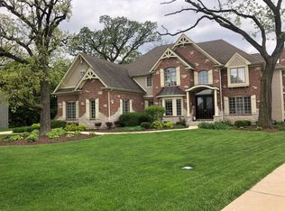 671 Oak Ln, South Elgin, IL