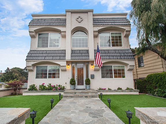 5th image of 1845 Tustin St
