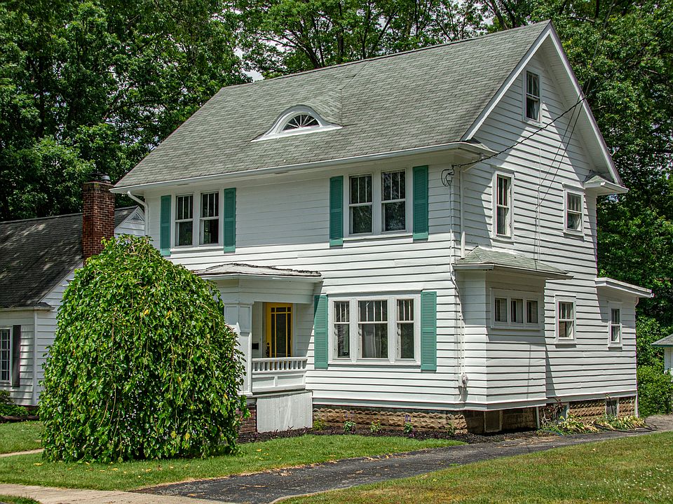 1st image of 1941 9th St