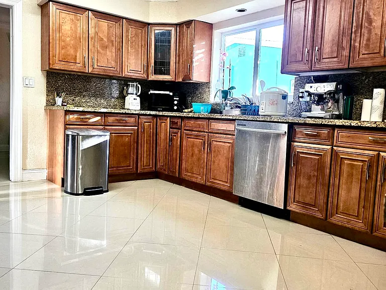 6410 Kimberly Blvd — Photo 3