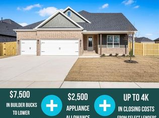 2116 Silk St, Pea Ridge, AR 72751