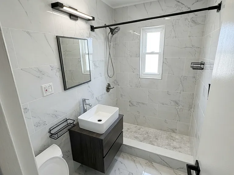 1080 Rhinelander Ave #1 — Photo 13