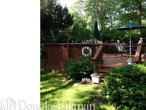 4th image of 266 Ontario St