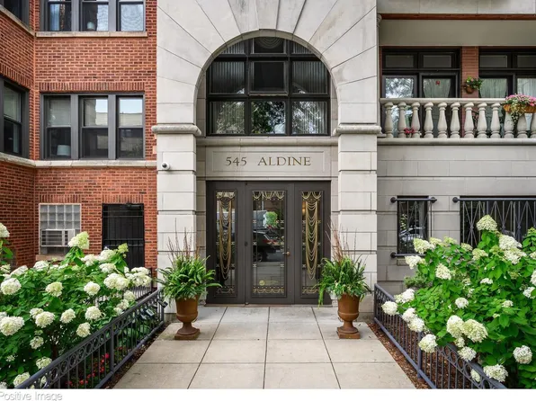 545 W Aldine Ave #6E, Chicago, IL 60657