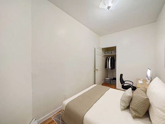 3rd image of 118 W 109th St #3S