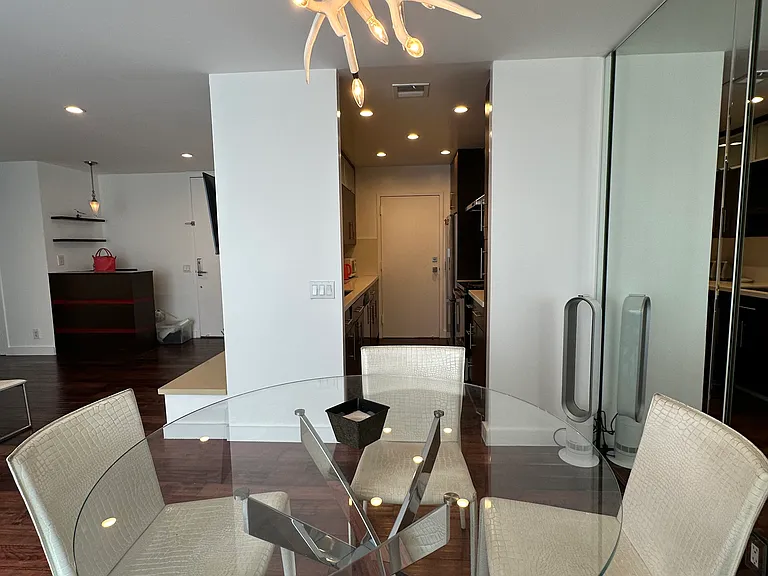 100 S Doheny Dr #923 — Photo 7