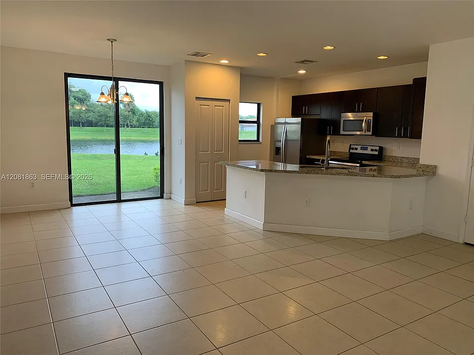 429 NE 194th Ter #429