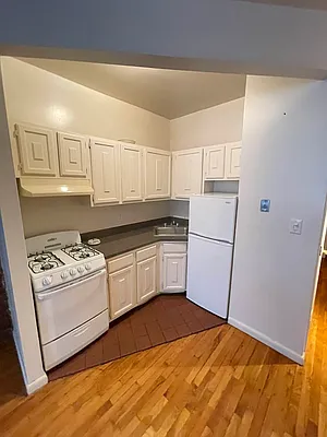 Rented by Best Apartments North Inc | media 36