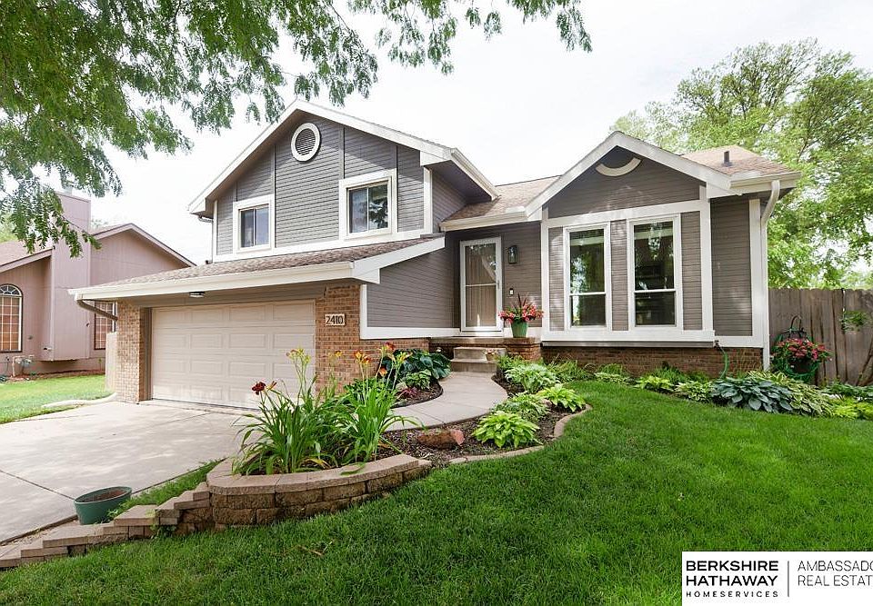 1st image of 2410 Laura Cir