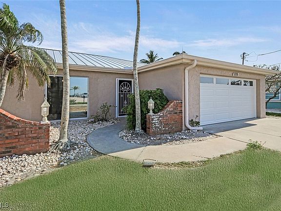 3rd image of 7775 Bocilla Ln