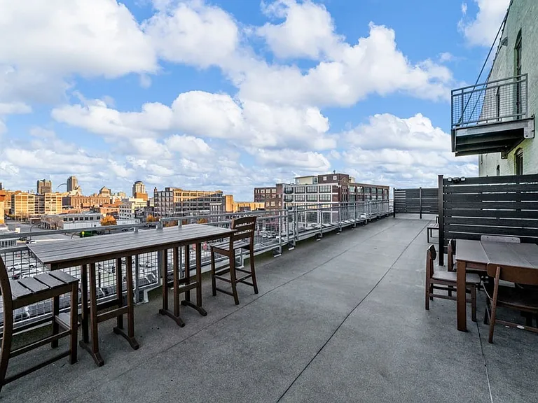 GW Apartments — Photo 14