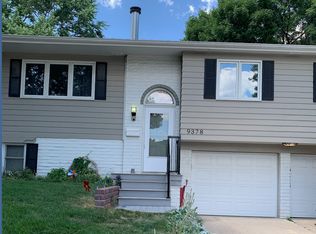 9378 N St, Omaha, NE 68127