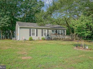 16 Pin Oak Dr, Atco, NJ 08004