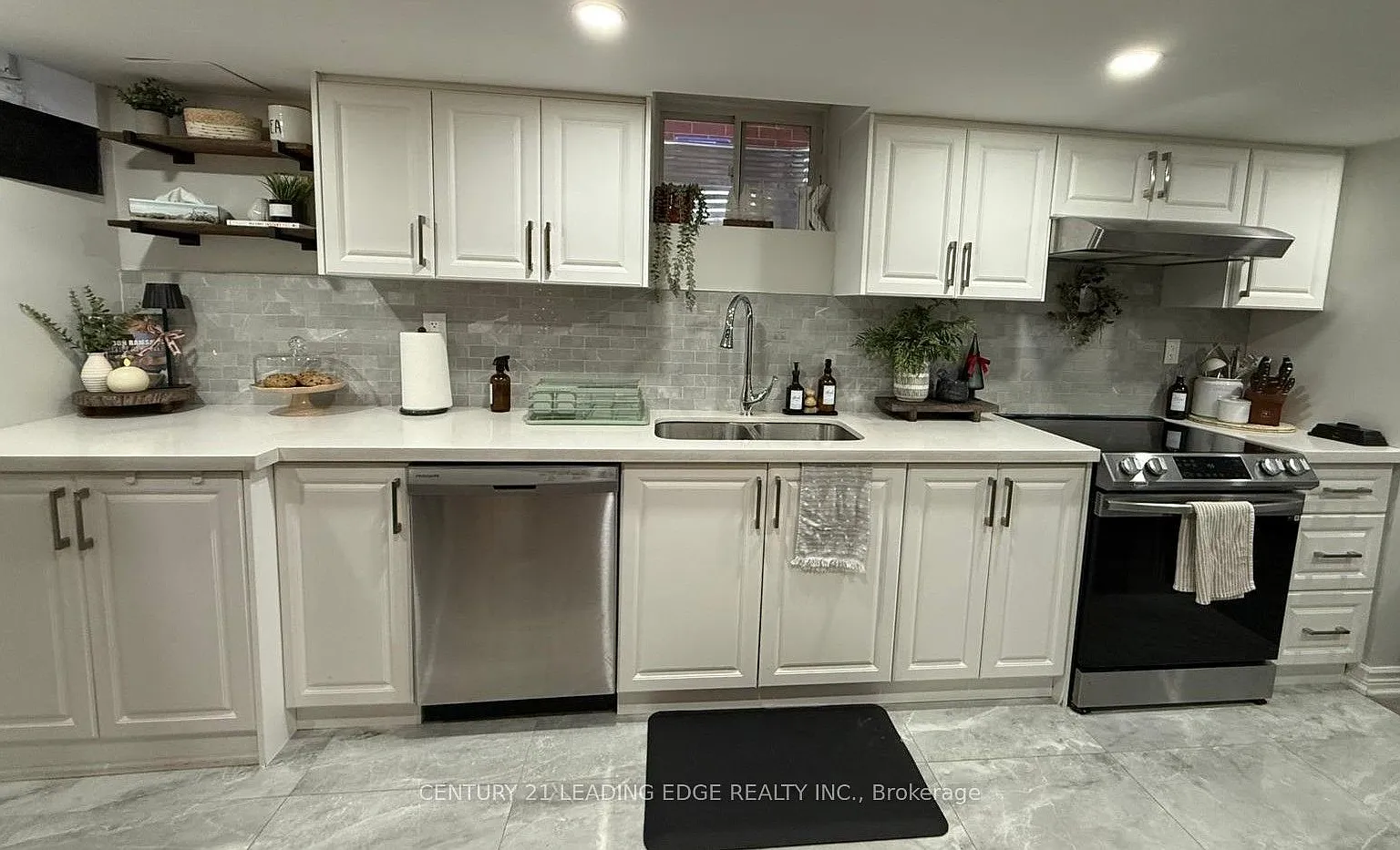 2 bed, $1,699 — Photo 3