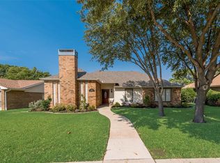 2203 Roundrock Dr, Carrollton, TX 75007