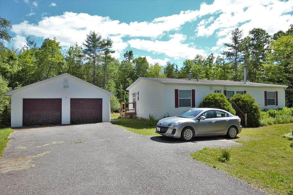 2nd image of 456 Hampden Rd