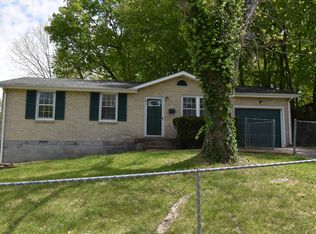 215 High St, Clarksville, TN 37040