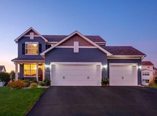1154 Lakewood Cir, Waconia, MN 55387