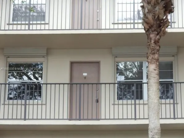 800 SW 131st Ave APT 209F, Pembroke Pines, FL 33027