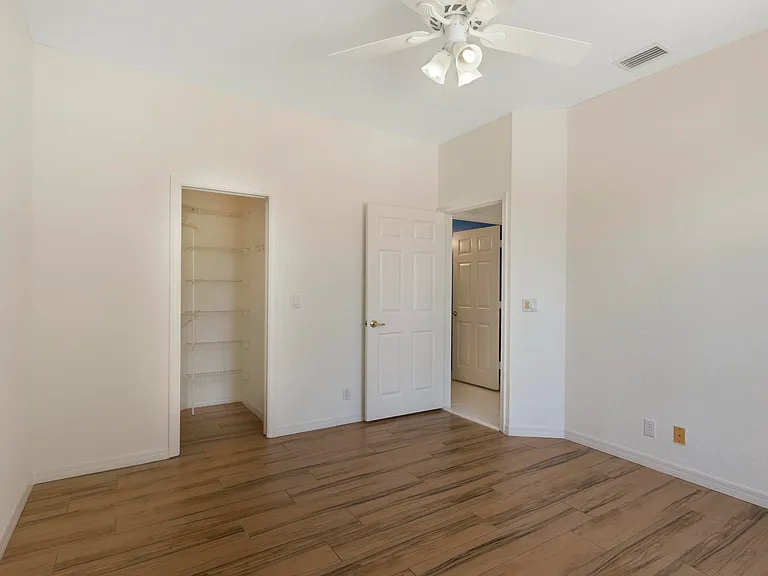 5279 Brookview Dr — Photo 29