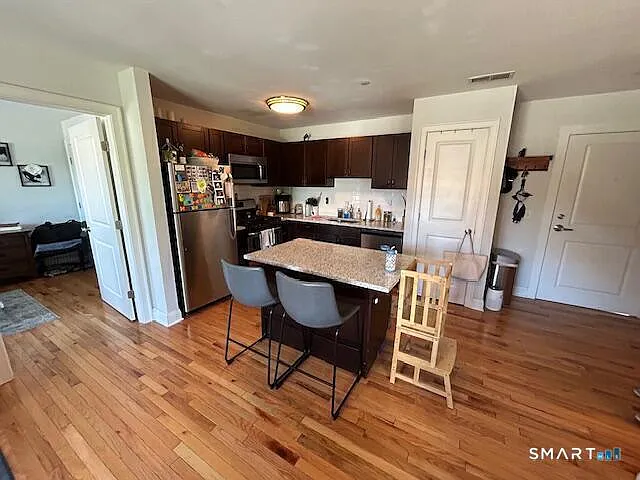 965 Hope St #303 — Photo 4