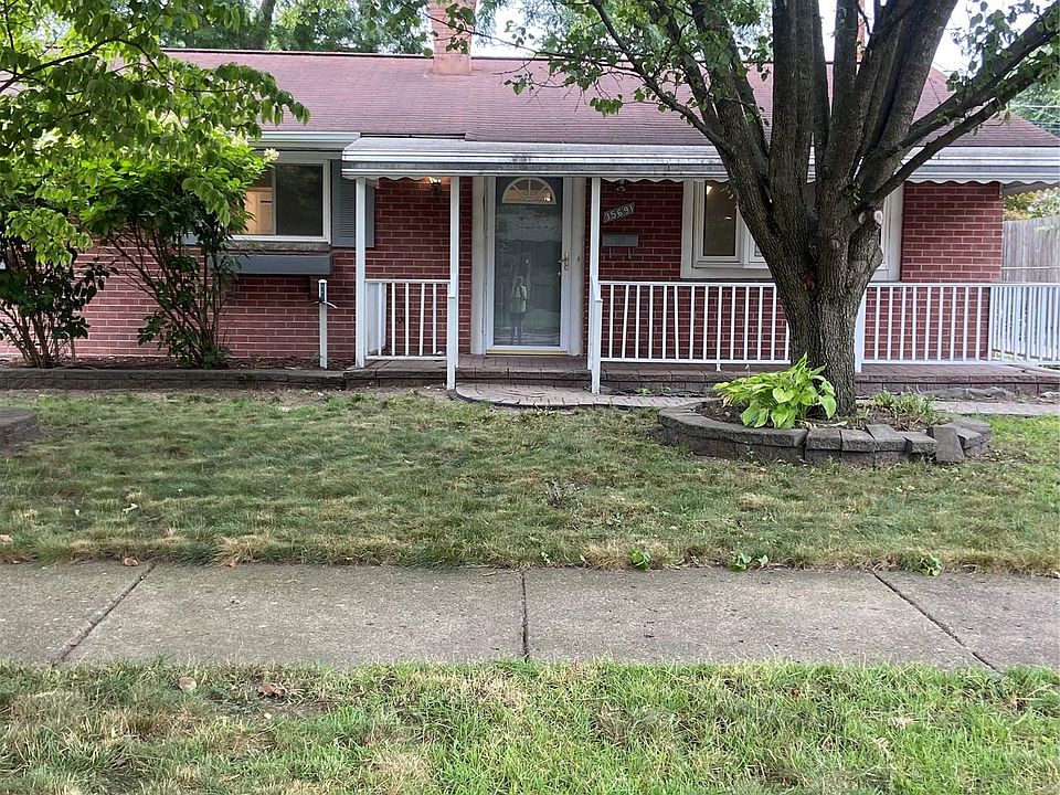 1st image of 35691 Fairchild St