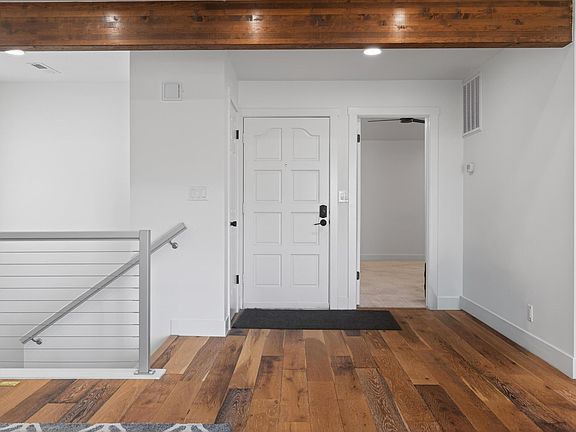 4th image of 300 W 2025 S Unit 9