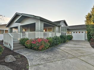 776 Westlake Dr, Grants Pass, OR 97526