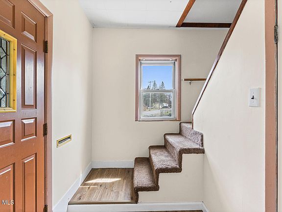 3rd image of 246 E Campbell Road